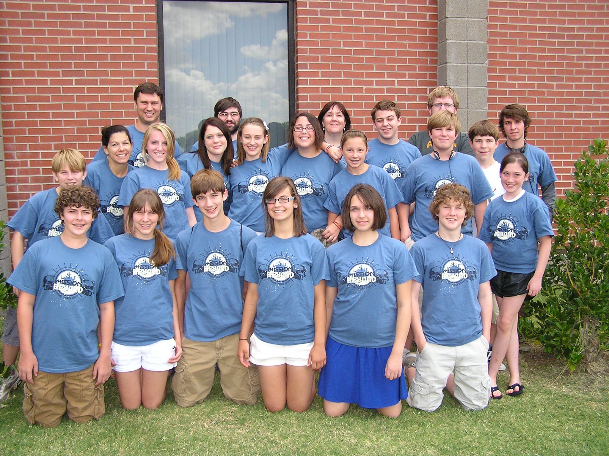 youthgroupphoto_018.jpg